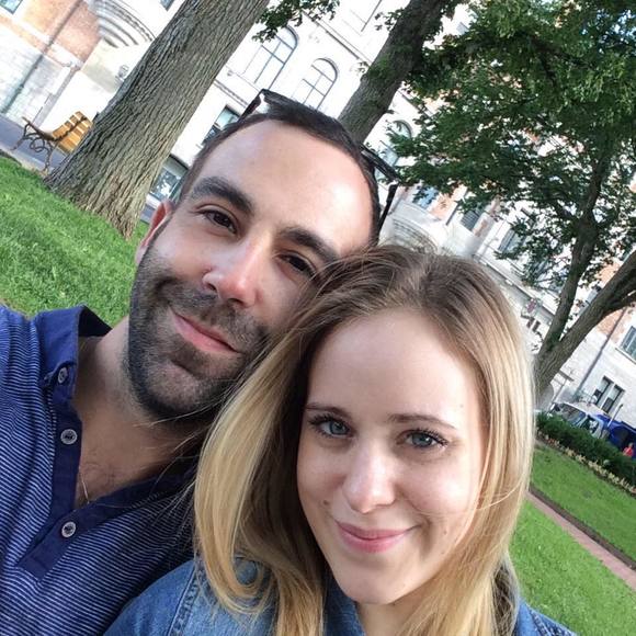 Meet your Posher, Noémie - Picture 1 of 1